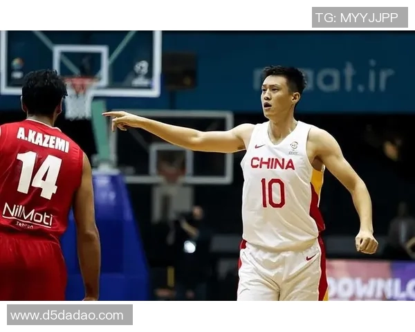 周鹏:从篮球场上的传奇到生活中的榜样,激励无数年轻人追梦之路