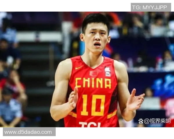 周鹏:从篮球场上的拼搏到生活中的坚韧,见证梦想与奋斗的交织之路